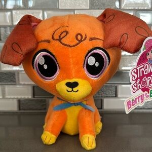 Strawberry Shortcake: Berry In The Big City - PUPCAKE Puppy Dog Plush / 7” / NEW